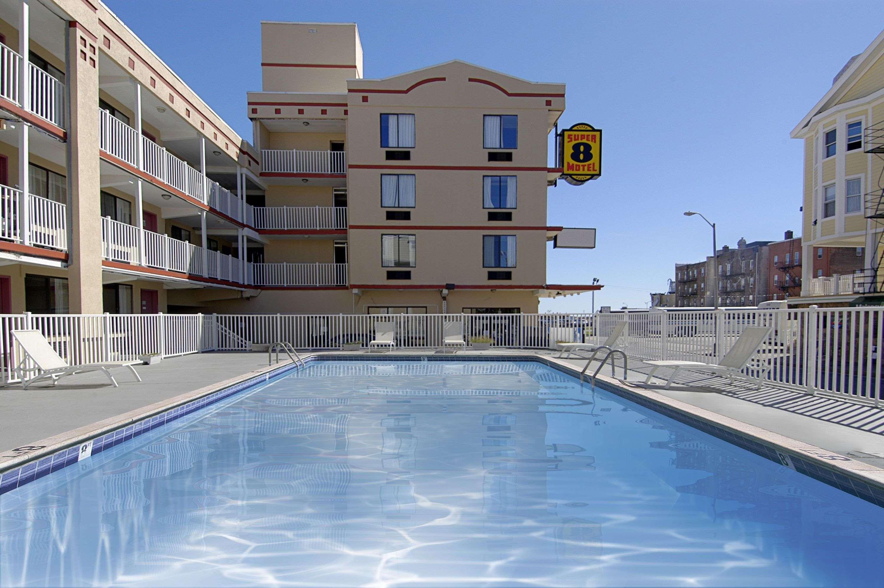 Super 8 By Wyndham Atlantic City Exterior photo